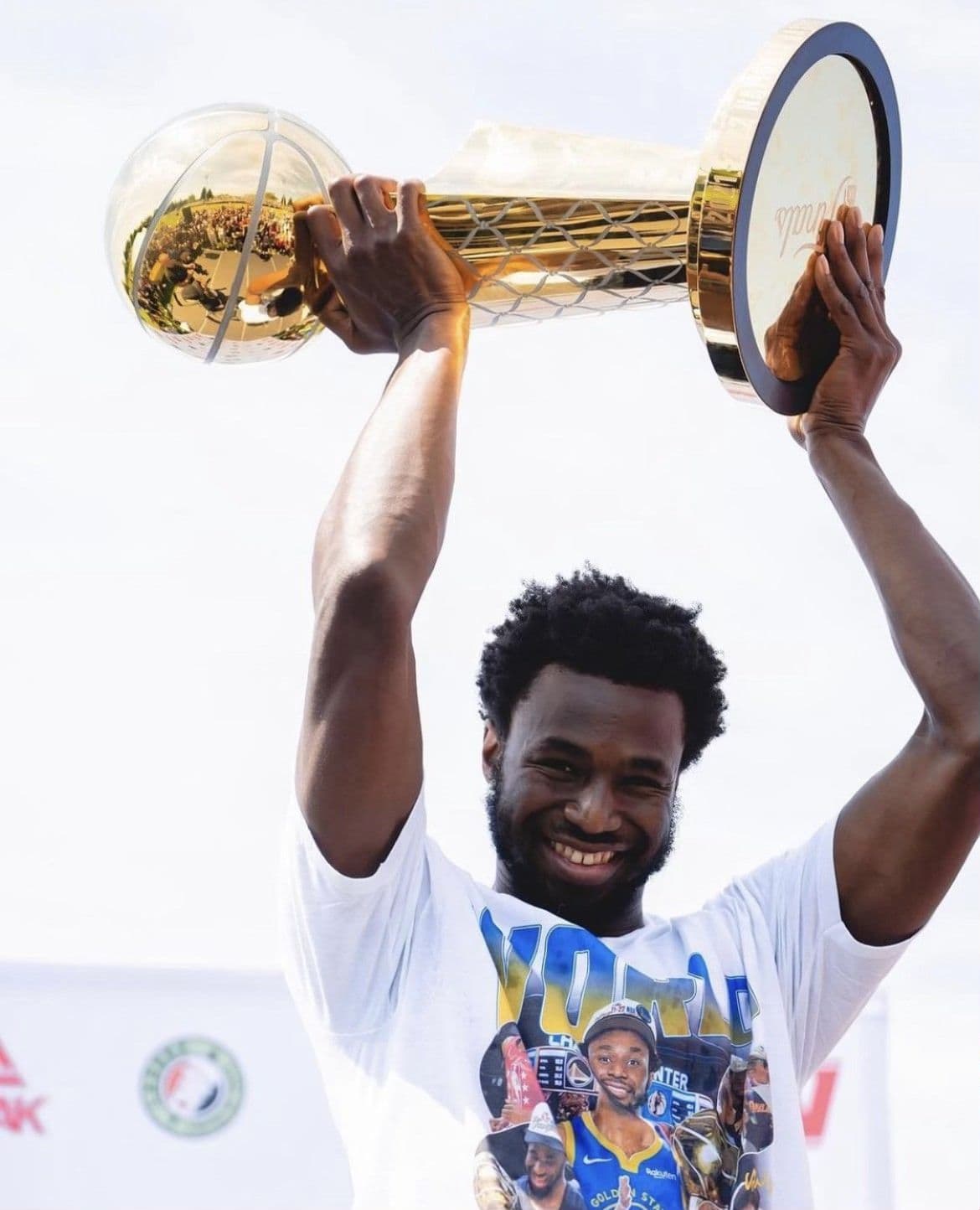 Lazeez Hosts Andrew Wiggins for his Trophy Celebration!
